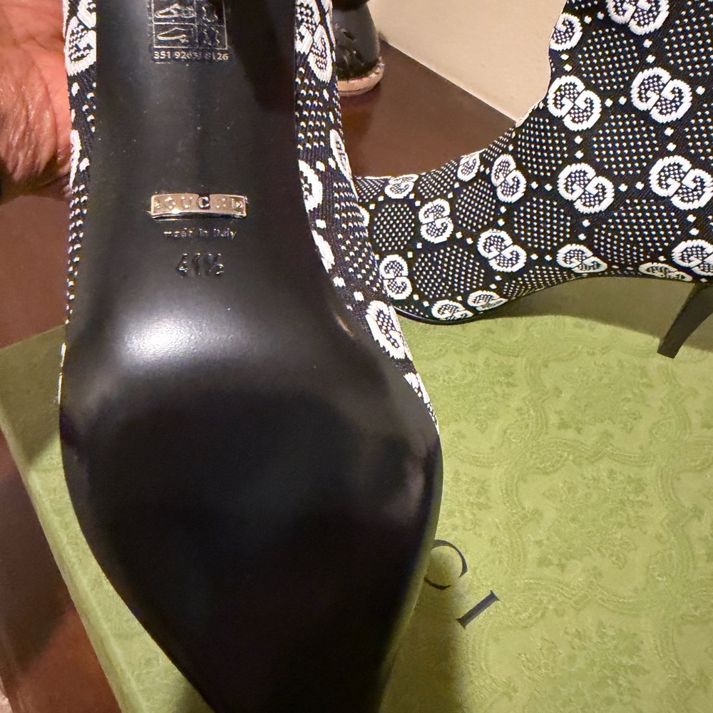New💕Gucci Monochrome Patterned Stilettos - Picture 6 of 7
